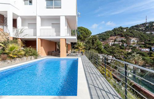 holiday house in a garden with view - Photo 1