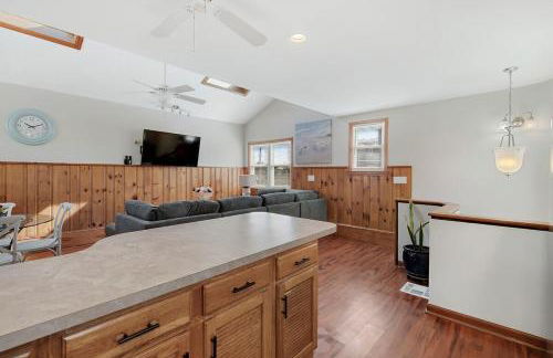 Gorgeous Beach House 2 blocks to the beach, Boardwalk, and amazing Restaurants - Foto 22