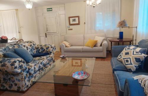 Casa Parbayón Encanto entre Jardines y Luz Natural - Foto 38