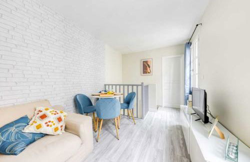 Duplex Cosy I Parking Gratuit I RER 3min I Paris 15min - Foto 3