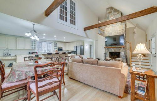 Peaceful Cavendish Retreat with Hot Tub and Fireplace! - Foto 2