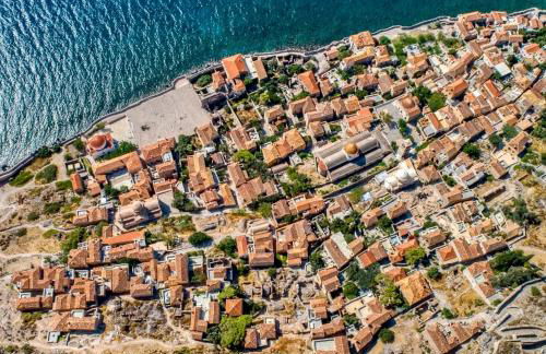 Ypatia Cozy Castle Suite Apartment with Loft - Foto 18