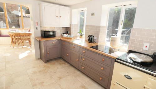 Pear Tree House - Photo 4