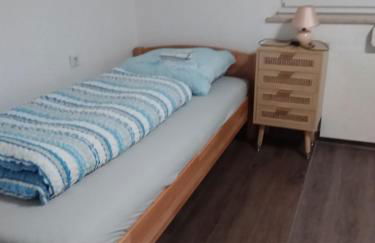NGUYEN LE 3 Schlafzimmer, 7 Bette,Dusche, 2 WC , Küche ab 2 Übernachtungen - Foto 5