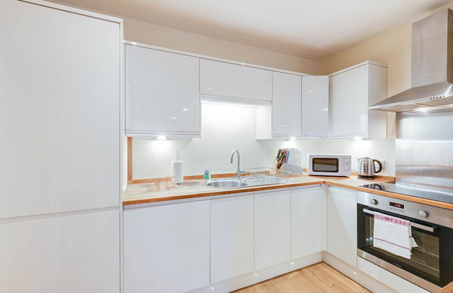 Luxury 3 Bedroom Apartment with Parking - Foto 20