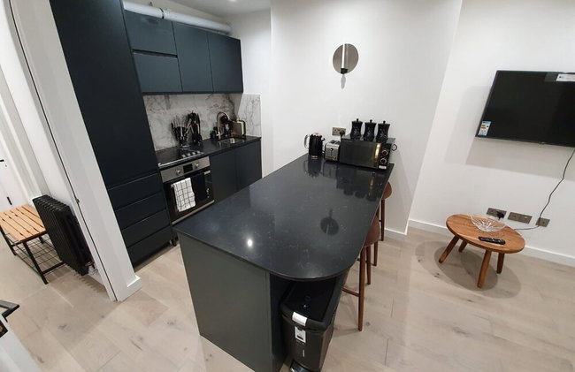 2Bed 2Bath Apartment in Liverpool Street, Steps to Brick Lane, Spitalfields & Shoreditch - Foto 47