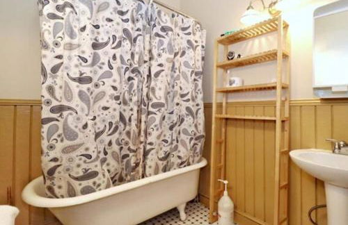 Yard, Laundry, Large! Bonus Sleep Area - Foto 12