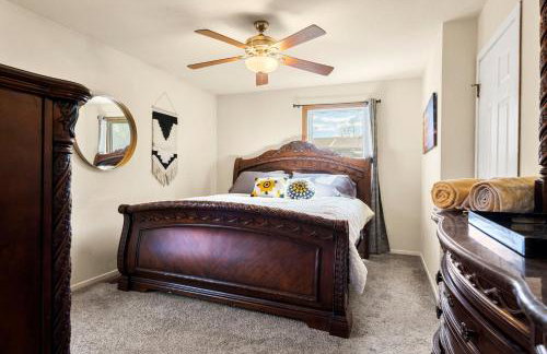 A Denver Oasis 15 Min to the Bronco Stadium 3 Bedroom with a King Suite - Photo 9