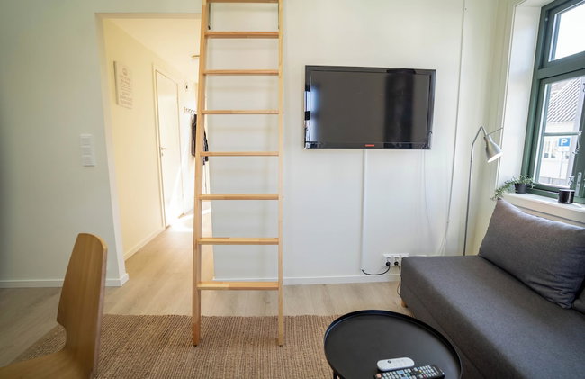Vibrant Apartment on Bustling Street, Above a Restaurant - Perfect for Tourists, - Foto 15