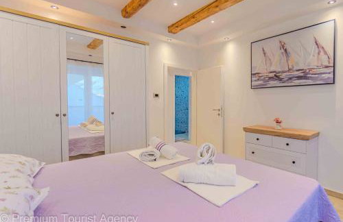 Toncica Sunny terrace with seaview and shaded BBQ area - Foto 18