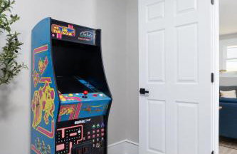 The Hilltop Haven HISTORIC West Salem Charm 5 Mins to Downtown Hospitals Walk to Greenway - Foto 5