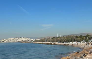 Mamour Apartments, Near Tram & 8' to Beach, Queen Bed Comfort - Foto 22