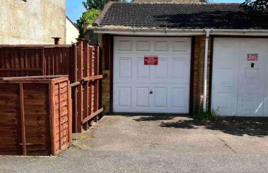 Modern 2 Bed House in Rainham, Kent - Central Location - Foto 33