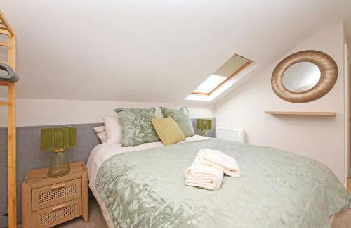 Apartment 11 Bluebridge with Free Parking - Photo 37