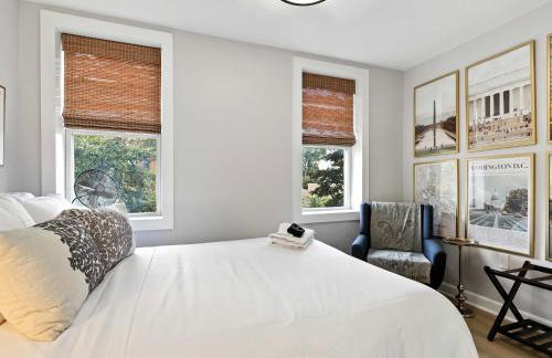 Capitol Hill Retreat Modern 2BR - Private Patio - Foto 11