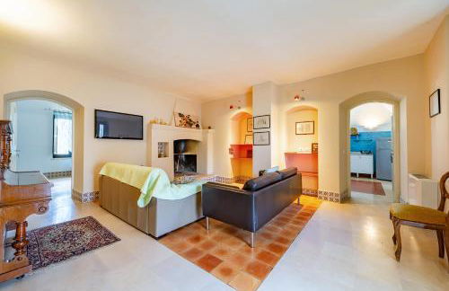 Nella Apartment With Pool - Happy Rentals - Foto 26