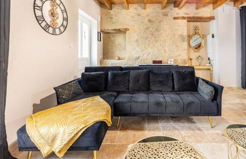 Welcome to JIM House - Photo 3