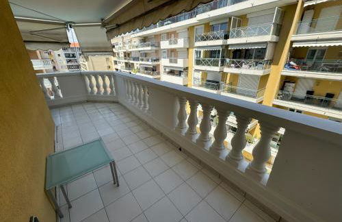 Elegant Apartment with Sea View and Swimming pool - Photo 16