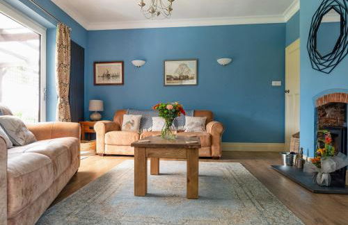 The Poplars - Photo 2