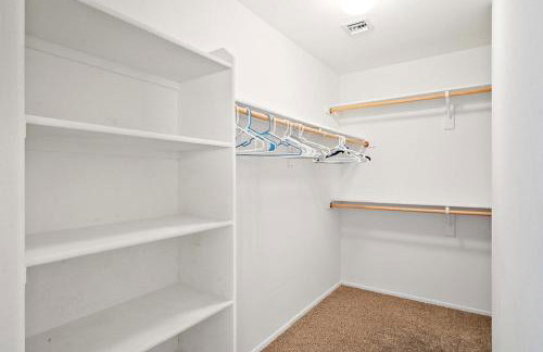 The Gem Getaway Pool Gameroom Gym by Relaxtay - Foto 15