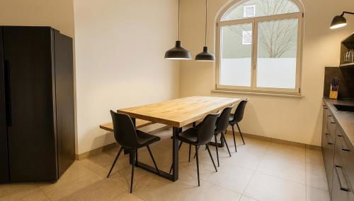 YFB-170m2 Apartment für bis zu 15, modern, 1min zu UBahn, Ruhige Lage, Parkplätze, WIFI, Netflix, Kindergerecht - Foto 4