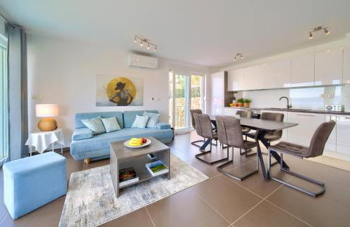 VILLA SOLIS LACUS modernes Apartment - privater beheizbarer Pool- Klimaanlage - private Parkplätze - Foto 12