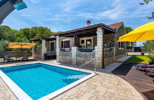 Lovely Home In Lakmartin - Photo 1