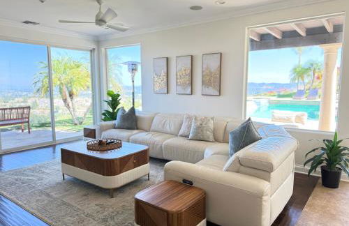 Modern Hilltop Retreat - Foto 50