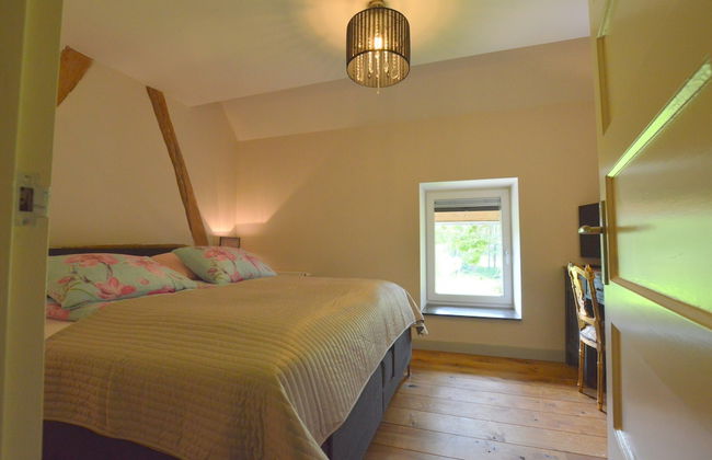 Stunning Holiday Home Near Forest in Slenaken - Photo 23