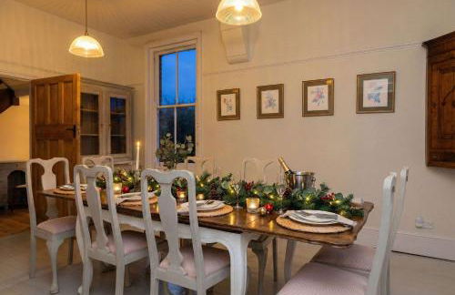 House & Annexe Sleeps 18 Heated Pool - Photo 14