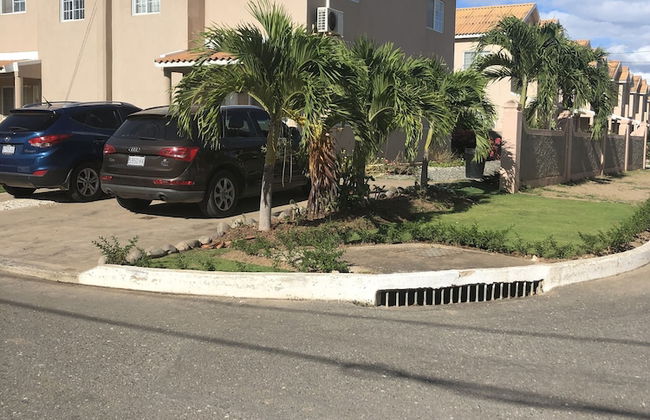 Caribbean Estates Townhouse - Foto 1