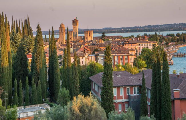 Tour de un día entero por Verona y Sirmione - Foto 1