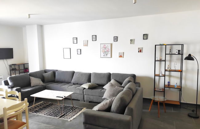 Seafront Apartment in Durres - Photo 13