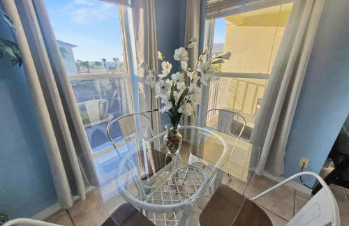 Navarre Beach Landing - Beach Gear Included - Walk to Beach - Sunset Views - Foto 55