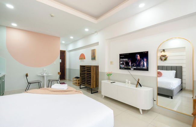 SAZI Church View Home - Free Nails/HairWash - Photo 24