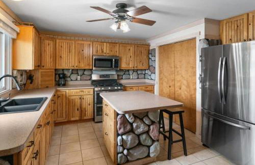 Fife Lake Lodge 2BR with Kitchen & Lake Views - Foto 17