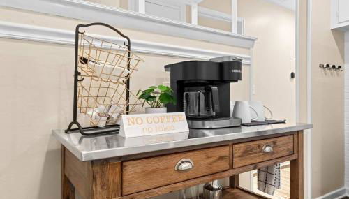 New! Cozy Mid Century Modern Oasis 3bd Home - Foto 2