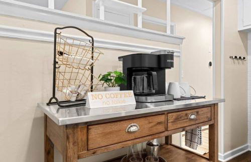 New! Cozy Mid Century Modern Oasis 3bd Home - Foto 2