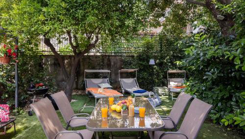 Luxury Historic Villa with heated saltwater pool and parking near Taormina, Catania, the Sea and Mount Etna by SicilianRelaxingHomes - Foto 5, Garden, Garden view