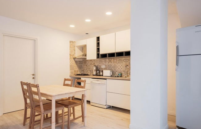 Comfy Flat w Patio 3 min to Beach in Bodrum - Foto 5