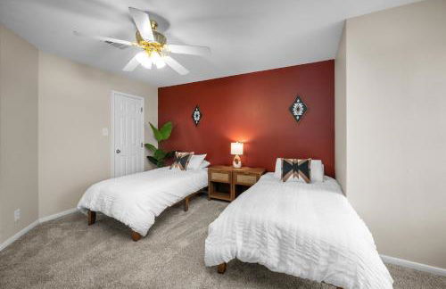 Woodlands Area Lake View Retreat - Foto 30