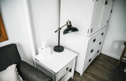 House-1 Bedroom, 1 Bath-Private, Centrally Located - Foto 16