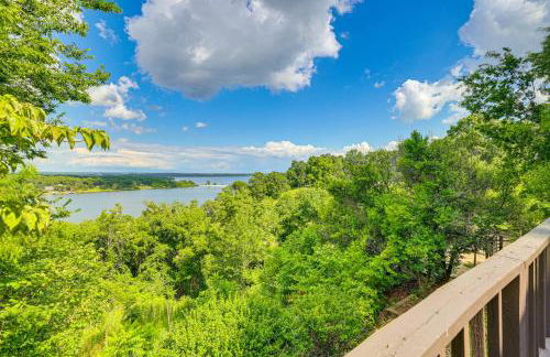 Lake-View Home with Deck and Gas Grill in Bernice! - Foto 35