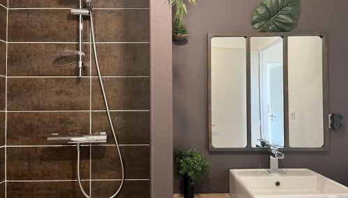 Villa neuve SOLLIES TOUCAS - Photo 5, Shower