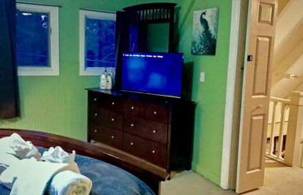 Chalet Gallery - Enjoy Two Units with this Chalet in the Heart of Alyeska - Walk almost anywhere! - Foto 3