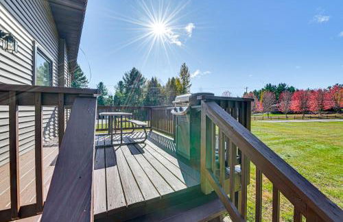 Newcomb Retreat with Mountain Views and Fire Pit! - Foto 24