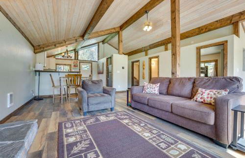 Donnelly Cabin with Fire Pit 5 Mi to Boat and Ski! - Photo 7