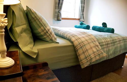 Hill View 2 bedroom free parking - Photo 20