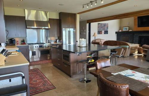 The Seaside Getaway - Photo 36