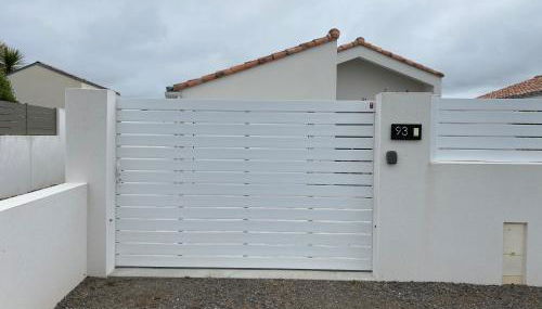 La petite maison zone coulée verte menant a l'océan - Photo 4